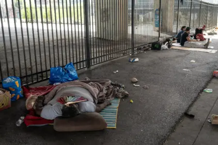 Texas lawmakers examine the state’s fragmented response to homelessness