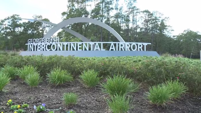Thunderstorms force ground stop at Bush Intercontinental Airport