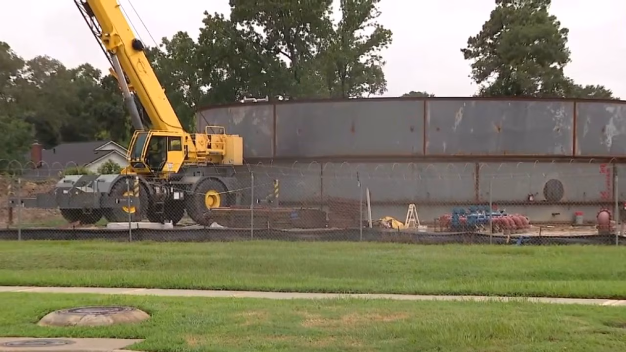 Sheldon construction site death: Man falls at least 30 feet down shaft