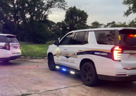 Harris County: Woman exercise-walking attacked, fought off man along White Oak Bayou